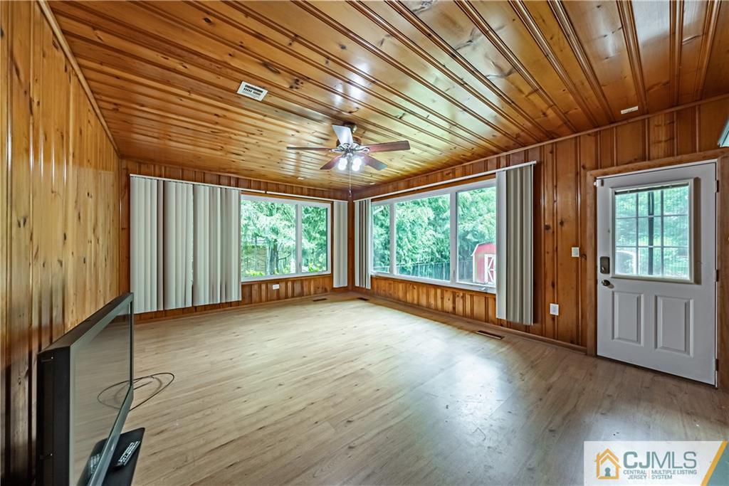 20 Starkin Road Milltown, NJ 08850 - Photo 24 of 66