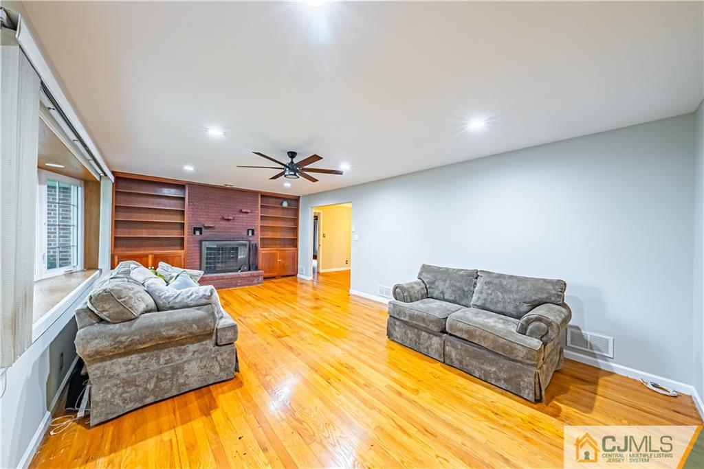 20 Starkin Road Milltown, NJ 08850 - Photo 10 of 66