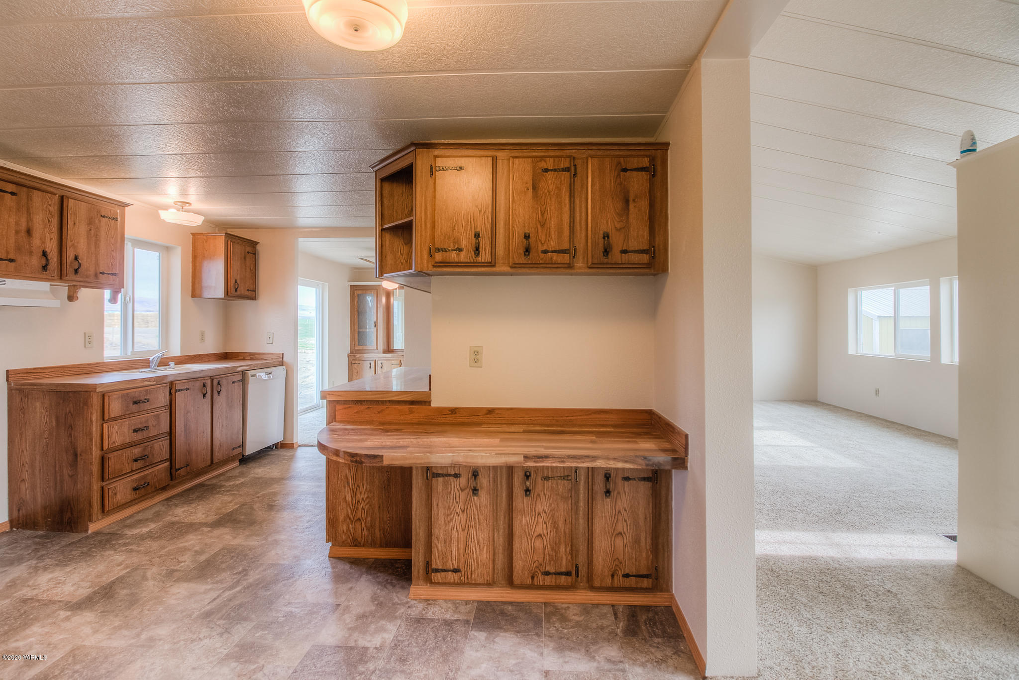 3641 Independence Road Sunnyside, WA 98944 - Photo 4 of 21