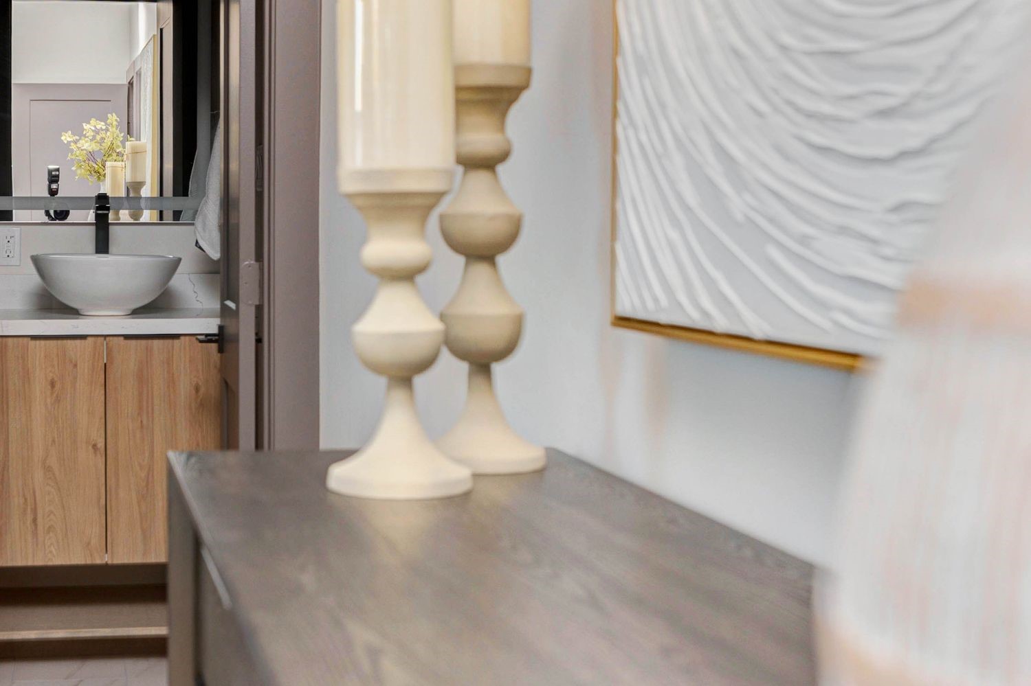 4805 Paula Houston, TX 77033 - Photo 36 of 44 a view of dining room with furniture and wooden floor