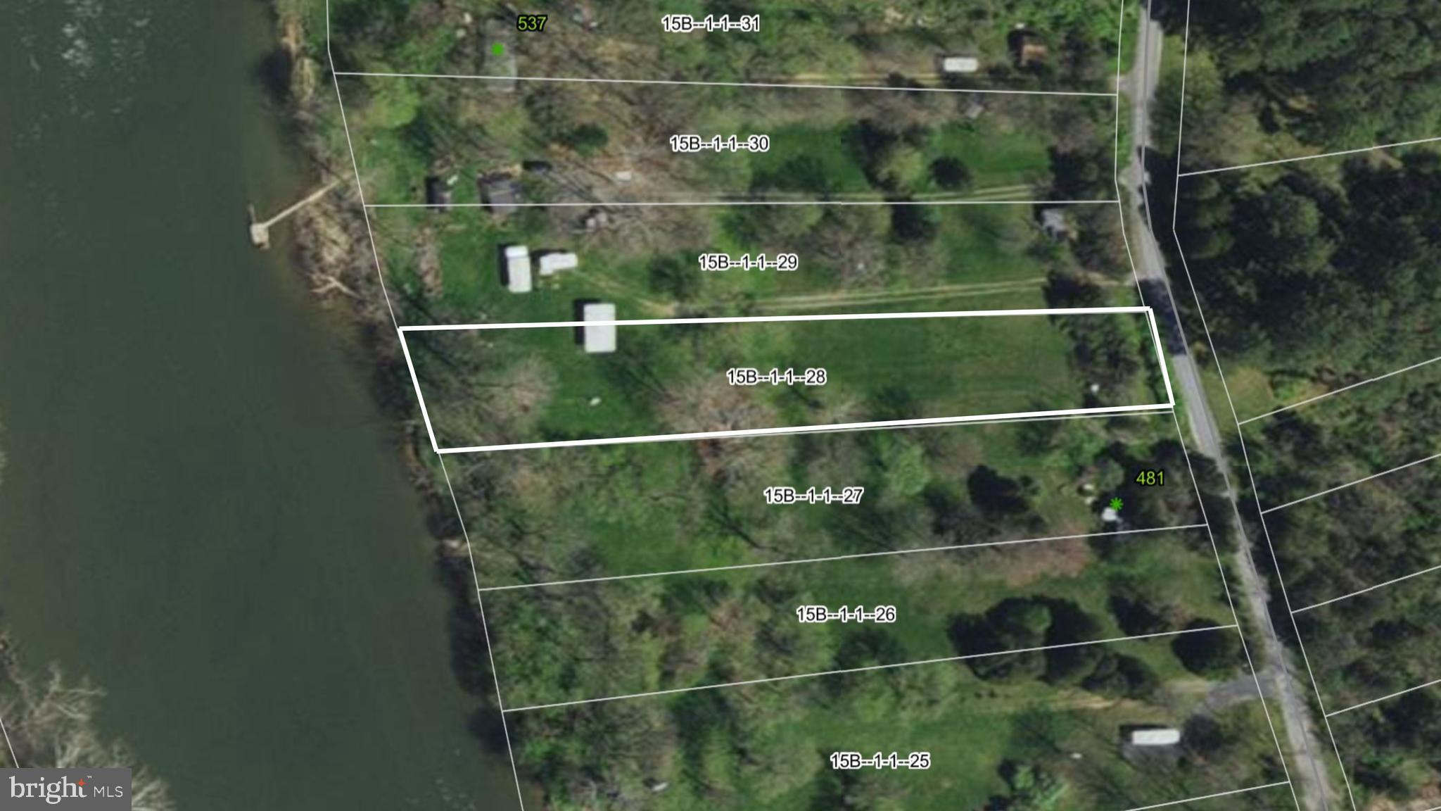 100ft river front access Shenandoah river
