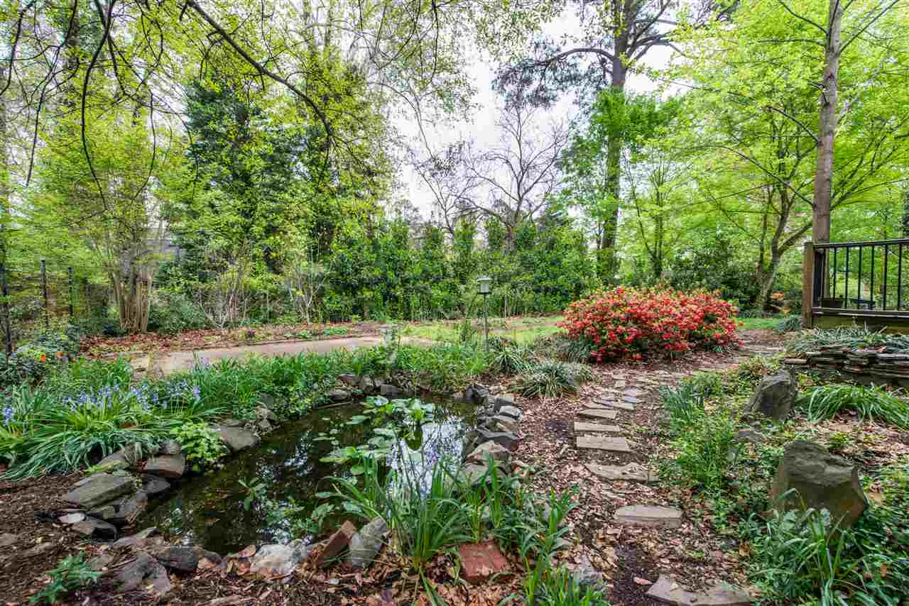 2216 Creston Road Raleigh, NC 27608 - Photo 20 of 21 Backyard