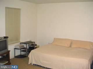 32 Meadow Rue Lane Sicklerville, NJ 08081 - Photo 6 of 6 Gallery Image 6