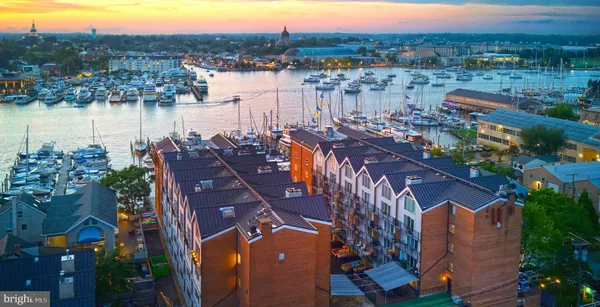 $485,000 | 312 Severn Avenue, Unit W 401, Annapolis, MD 21403
