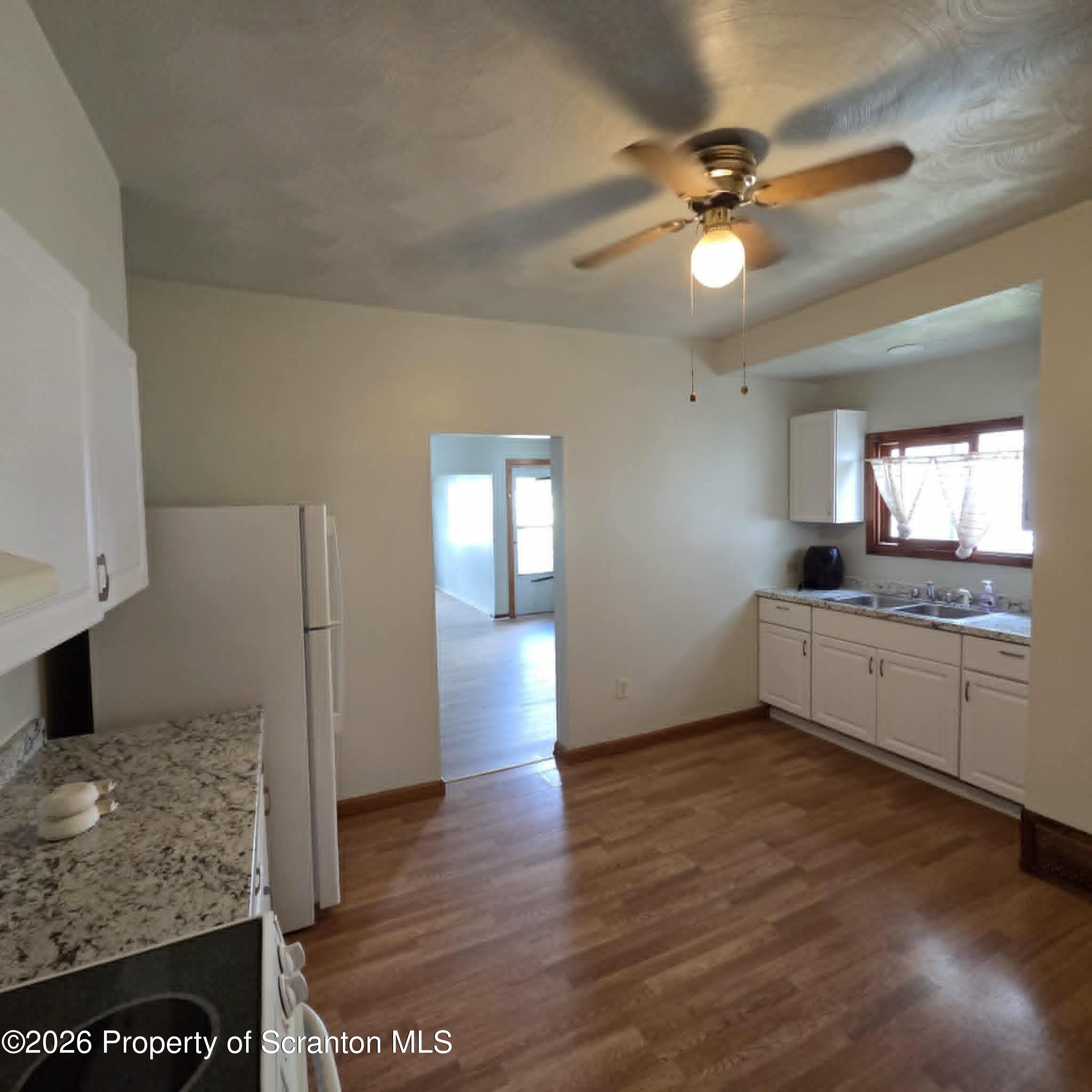 140 East Grove Street Taylor, PA 18517 - Photo 6 of 16 Kitchen