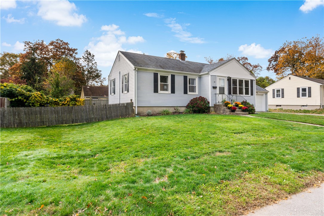 52 Merle Street Warwick, RI 02889 - Photo 2 of 27