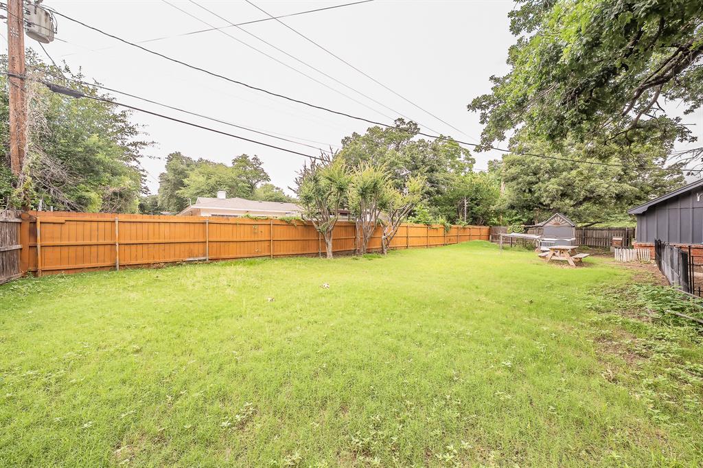 7341 Normandy Road Fort Worth, TX 76112 - Photo 15 of 40