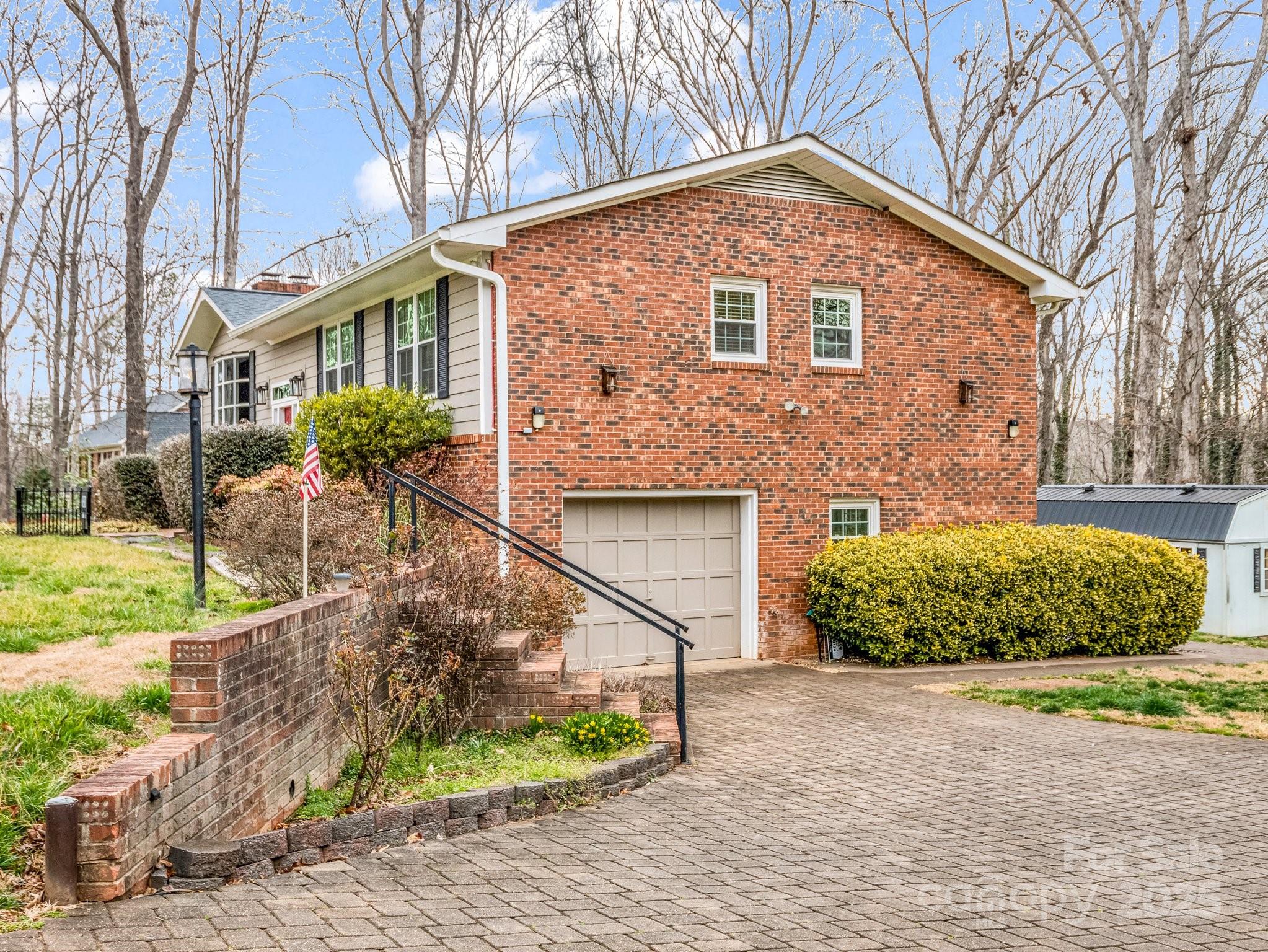 130 Fairway Drive Rutherfordton, NC 28139 - Photo 5 of 48