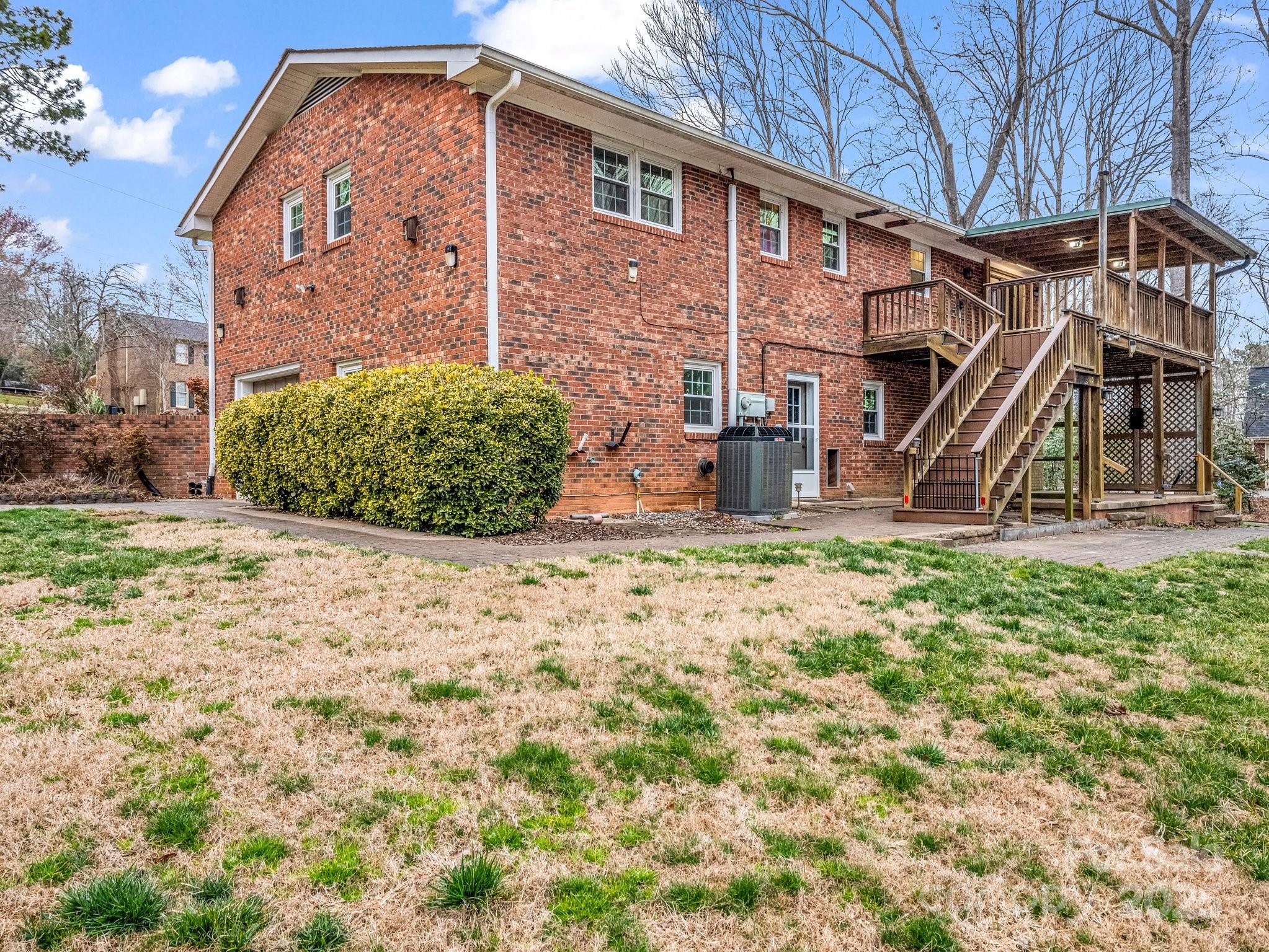 130 Fairway Drive Rutherfordton, NC 28139 - Photo 9 of 48