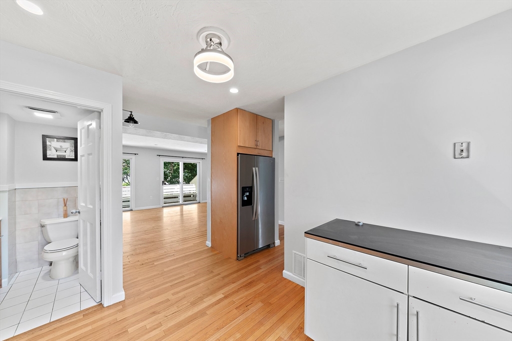 52 River Street, Unit 52 Newton, MA 02465 - Photo 5 of 25