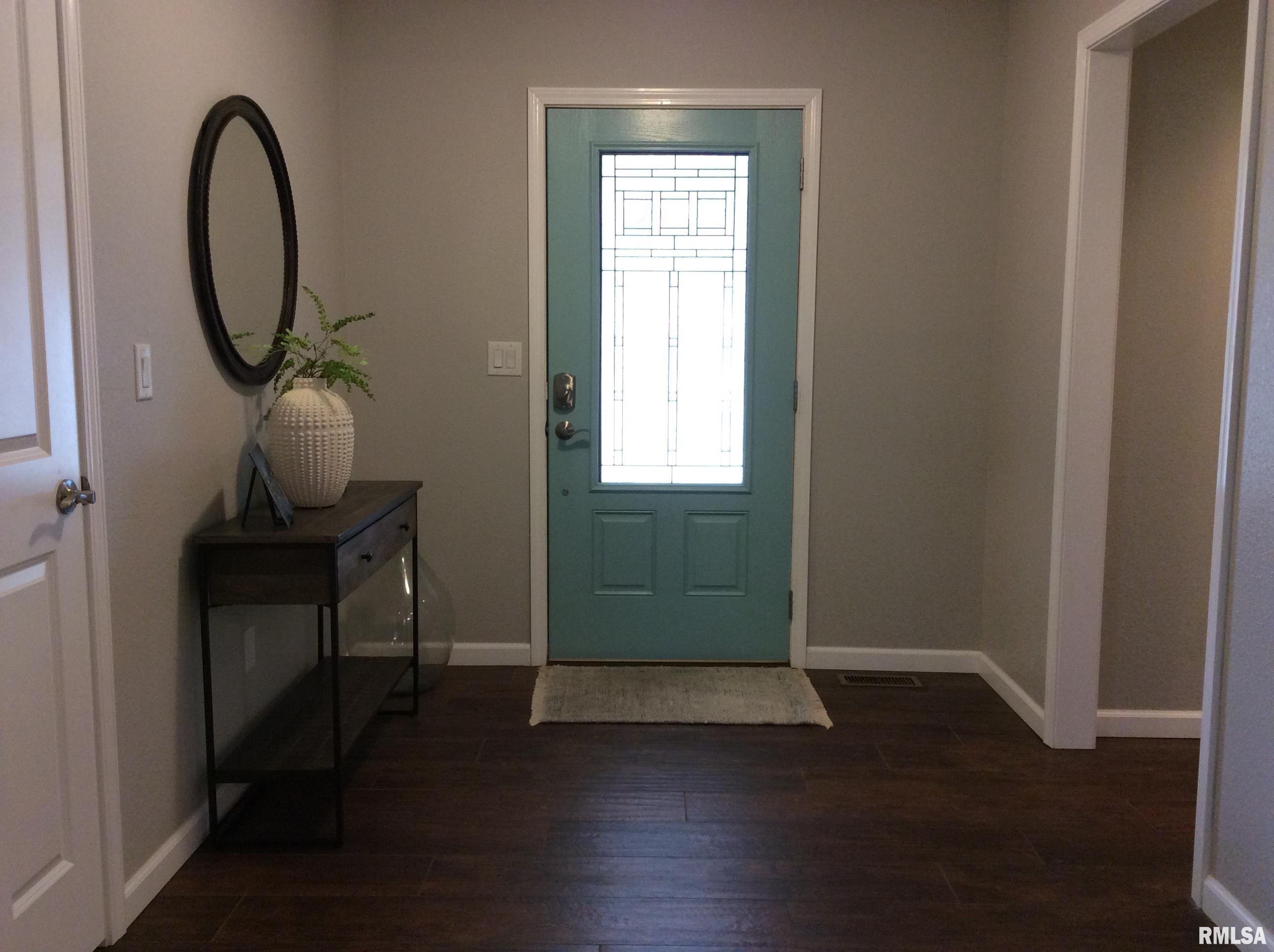 3600 East Bishop Road Mount Vernon, IL 62864 - Photo 2 of 45