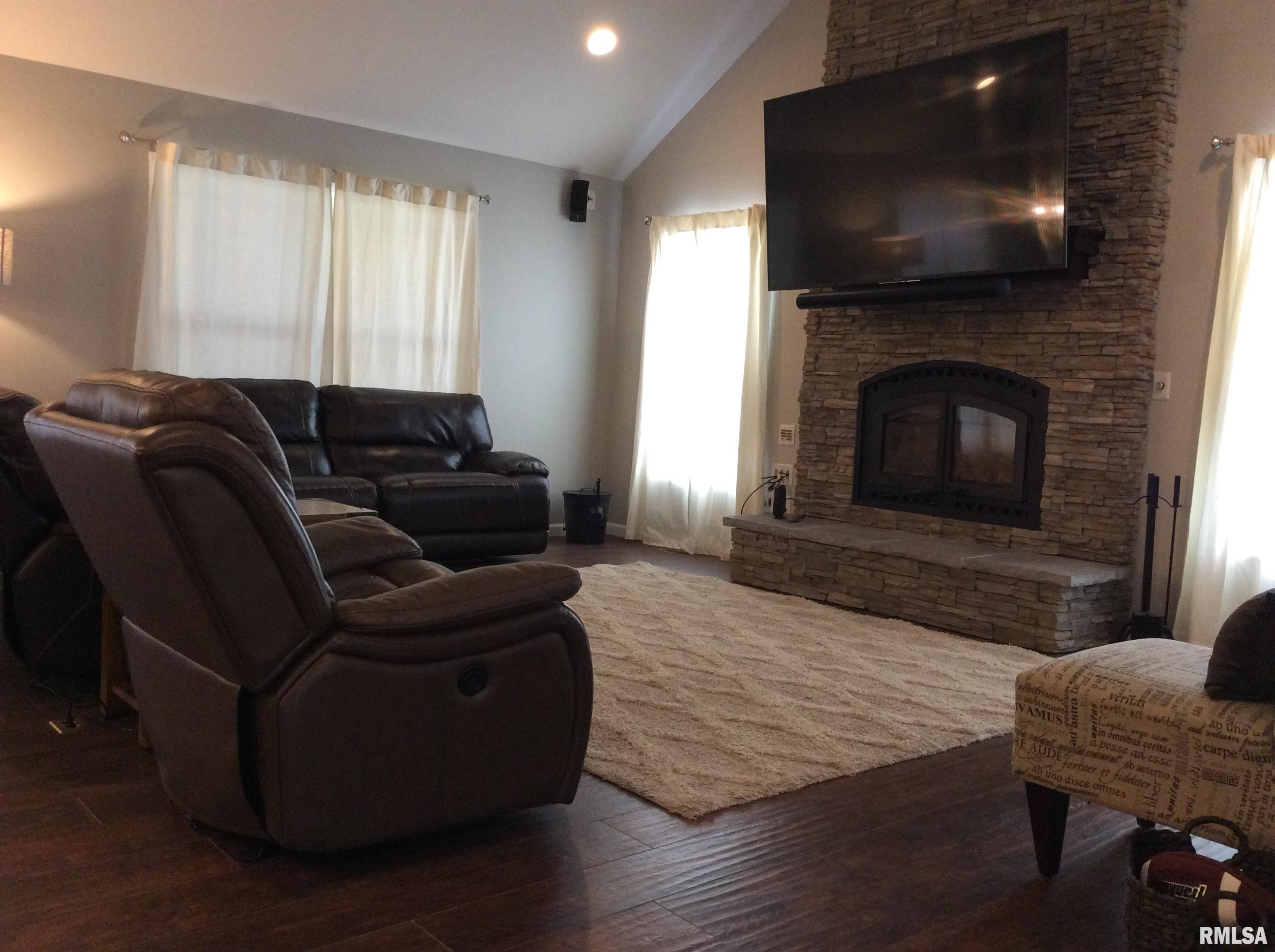 3600 East Bishop Road Mount Vernon, IL 62864 - Photo 4 of 45