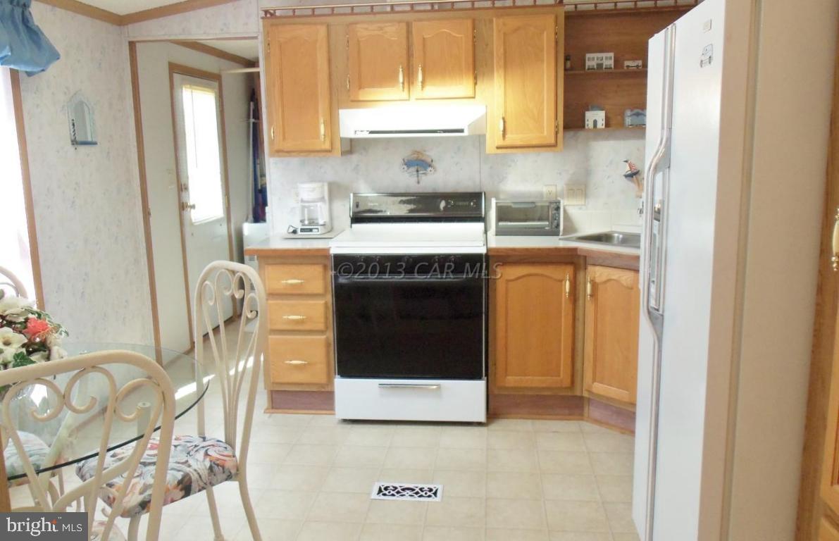 205 Clamshell Road Ocean City, MD 21842 - Photo 11 of 37 Gallery Image 11