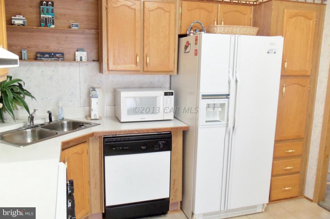 205 Clamshell Road Ocean City, MD 21842 - Photo 13 of 37 Gallery Image 13