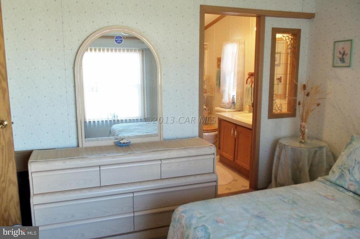 205 Clamshell Road Ocean City, MD 21842 - Photo 18 of 37 Gallery Image 18