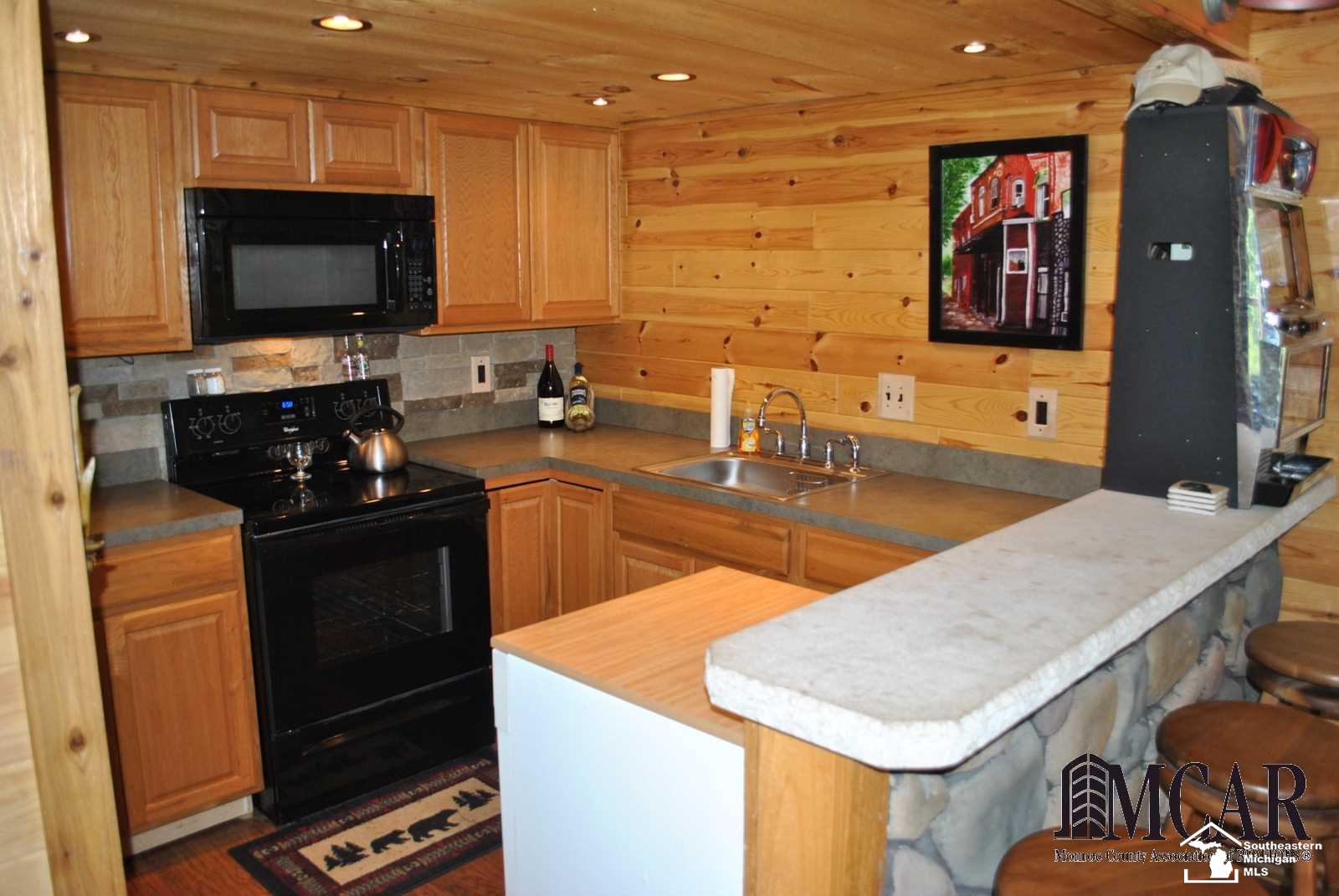 16647 Davis Road Dundee, MI 48131 - Photo 39 of 45 21453861-38.JPG