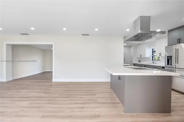 $3,999 | 8421 Southwest 27th Terrace, Miami, FL 33155