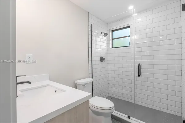 $3,999 | 8421 Southwest 27th Terrace, Miami, FL 33155