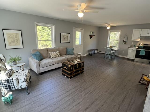 72 Mountain View Road Leeds, ME 04263 - Photo 4 of 33 Livingroom
