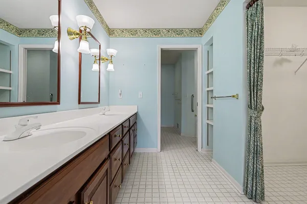 $435,000 | 212 Chauncey Court, Marshall, MI 49068