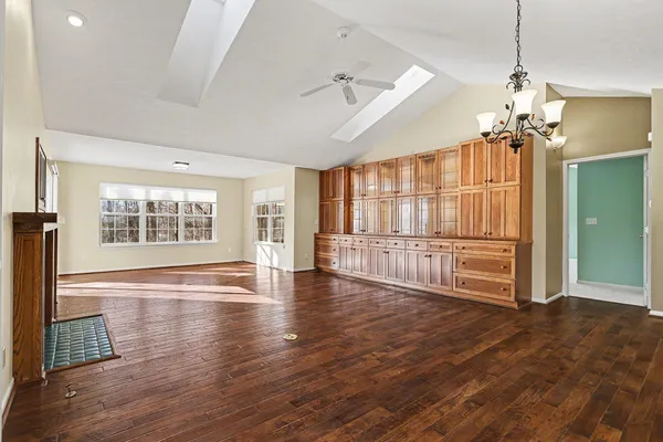 $435,000 | 212 Chauncey Court, Marshall, MI 49068