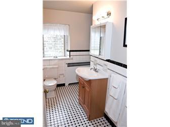 174 Rolling Road Bala Cynwyd, PA 19004 - Photo 12 of 12 Bathroom