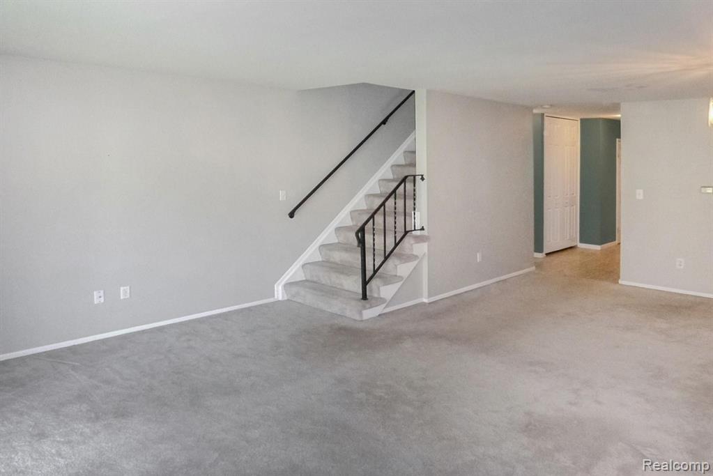 32286 West 12 Mile Road Farmington Hills, MI 48334 - Photo 9 of 24