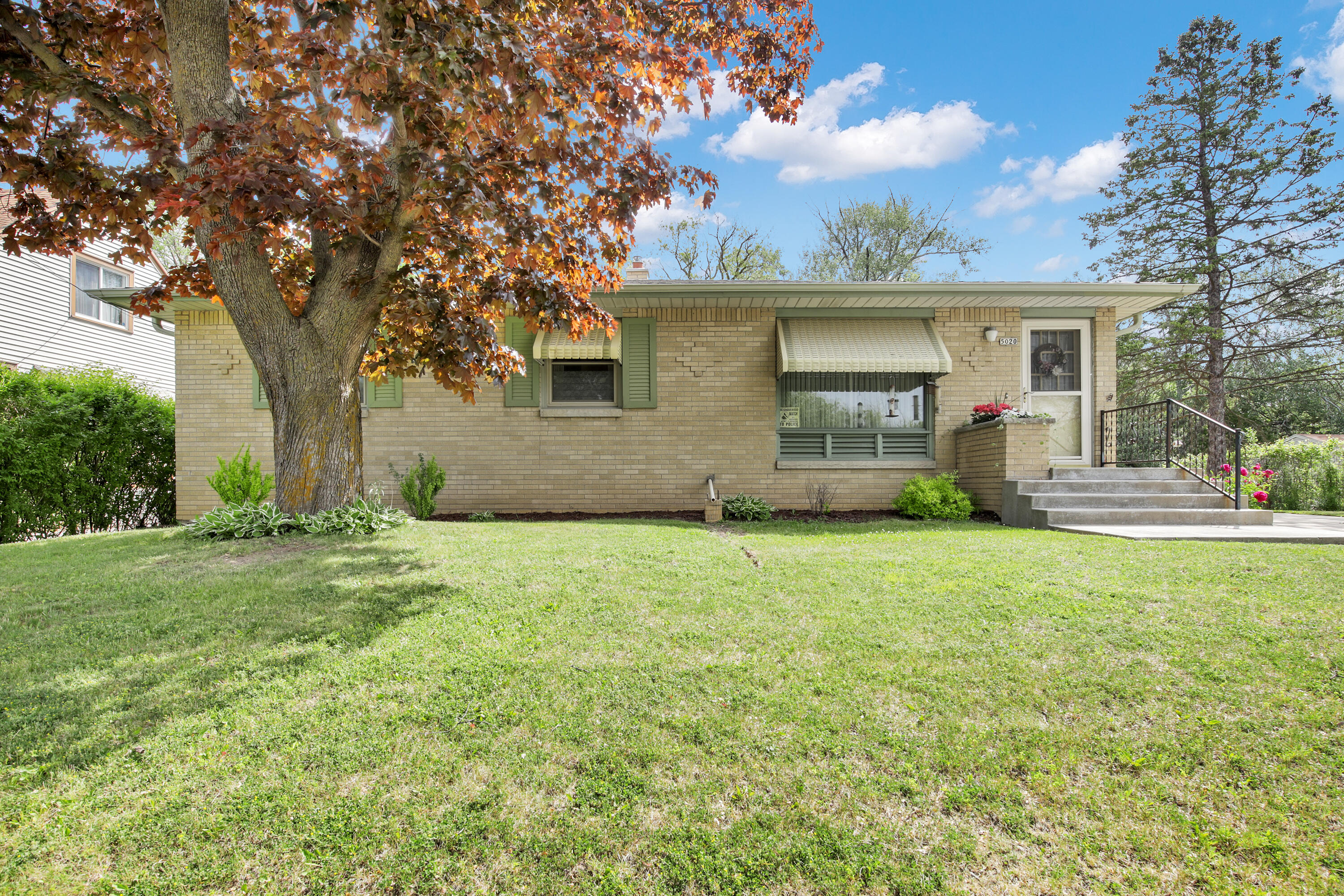 5020 North Lovers Lane Road Milwaukee, WI 53225 - Photo 5 of 32 5020 N Lovers Lane Rd-5