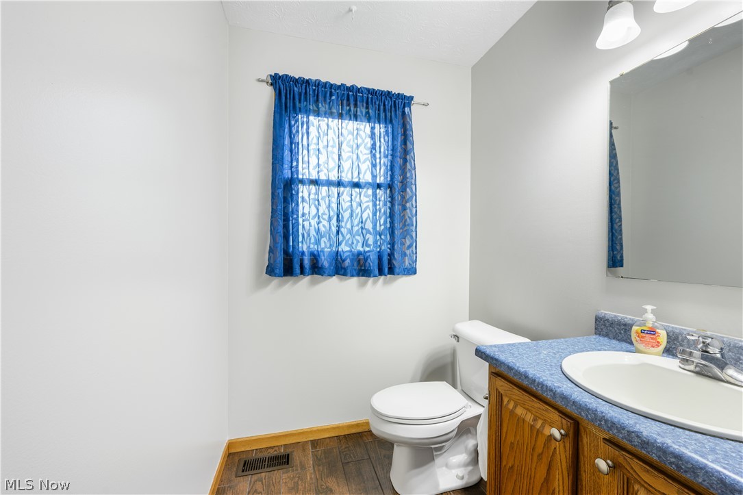 8451 Infirmary Road Ravenna, OH 44266 - Photo 11 of 40
