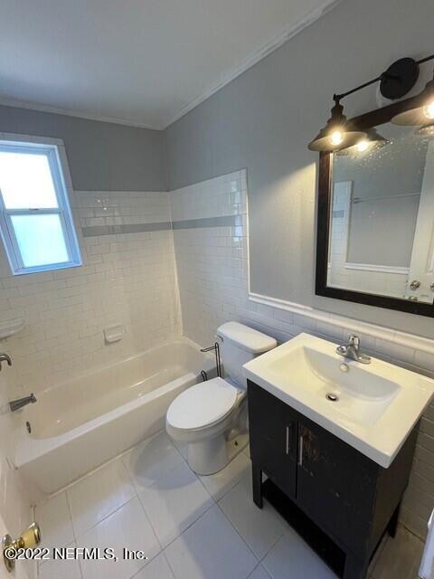 2714 Randy Road Jacksonville, FL 32216 - Photo 15 of 31 Bathroom