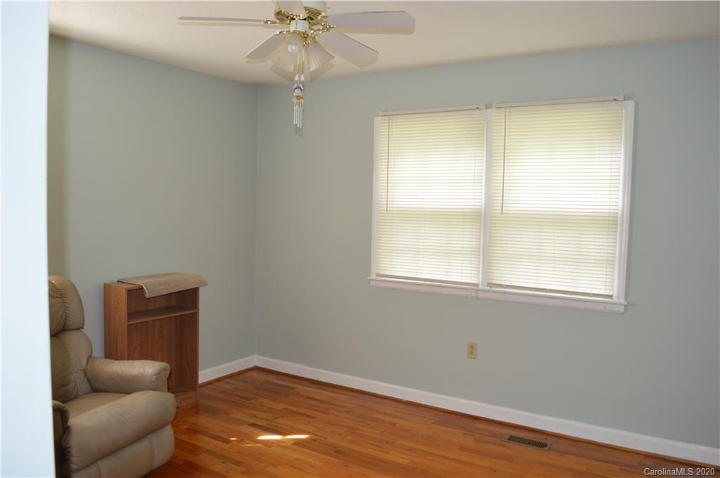 442 Patrick Road Gastonia, NC 28056 - Photo 16 of 27 Gallery Image 16