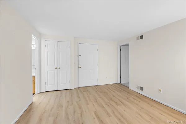 $2,900 | 17 Fairview Street, Unit A, Huntington, NY 11743