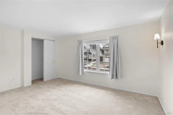 $2,900 | 17 Fairview Street, Unit A, Huntington, NY 11743