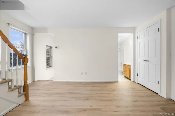 $2,900 | 17 Fairview Street, Unit A, Huntington, NY 11743