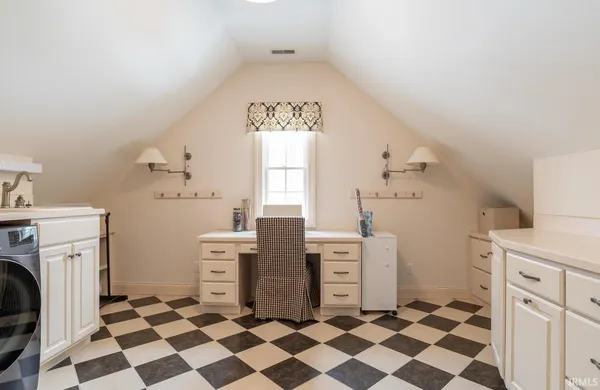 $1,975,000 | 4400 Inverness Crest, Bloomington, IN 47401