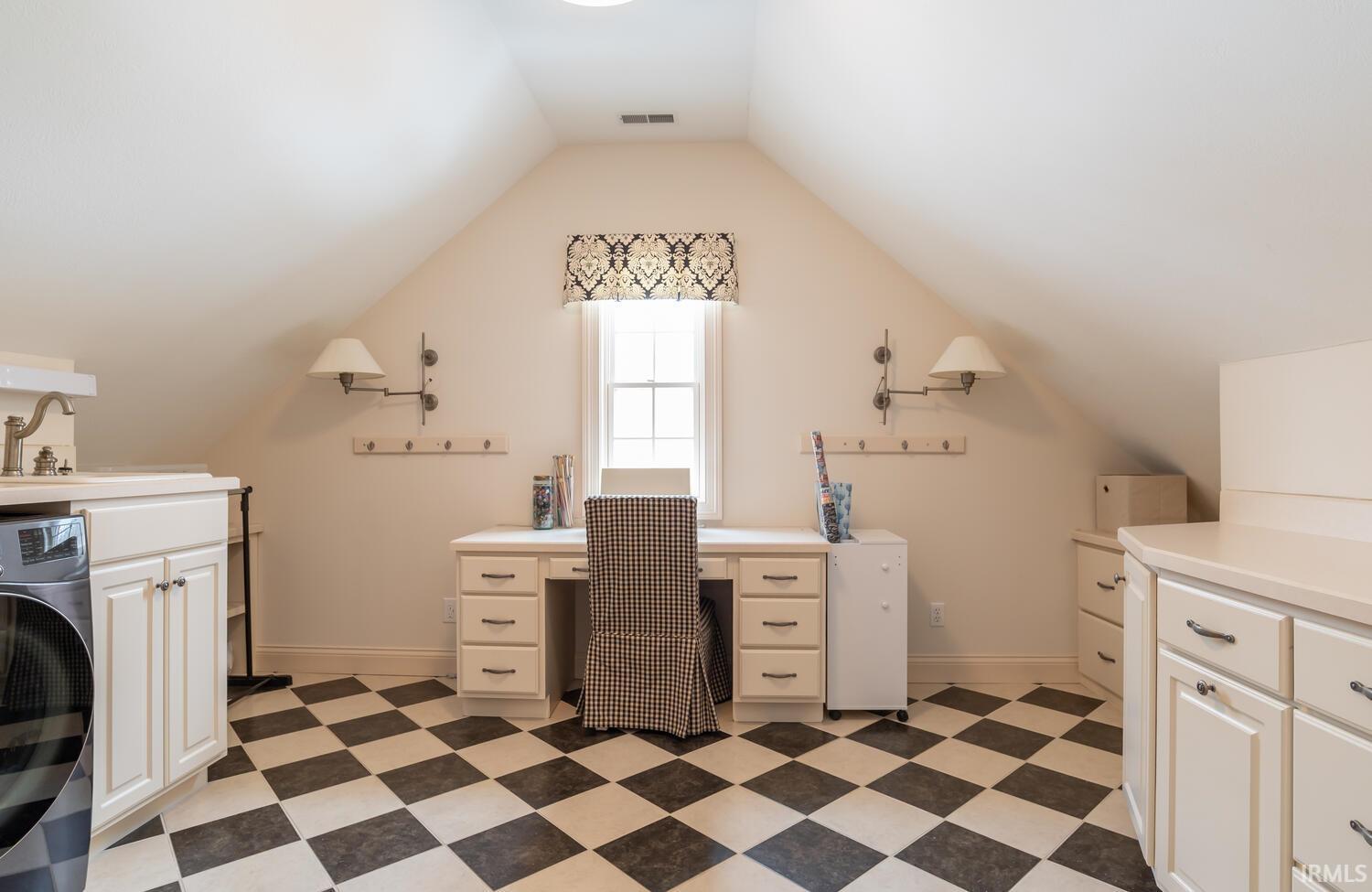 4400 Inverness Crest Bloomington, IN 47401 - Photo 7 of 35