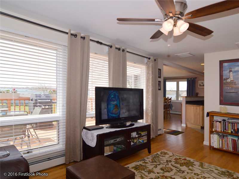 49 Cedar Island Road Narragansett, RI 02882 - Photo 3 of 25 Den/Family/Great Room.