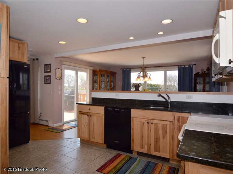 49 Cedar Island Road Narragansett, RI 02882 - Photo 5 of 25 Kitchen.