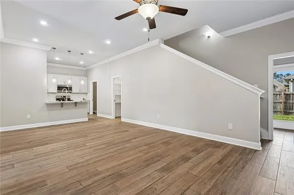 $2,100 | 573 Eagle Loop, Covington, LA 70433