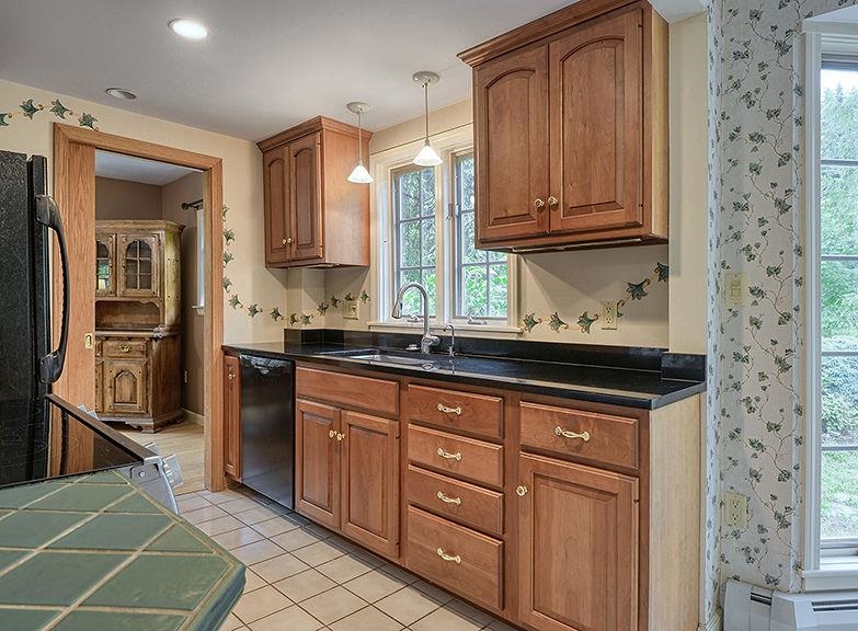 162 Hurricane Road Keene, NH 03431 - Photo 11 of 40