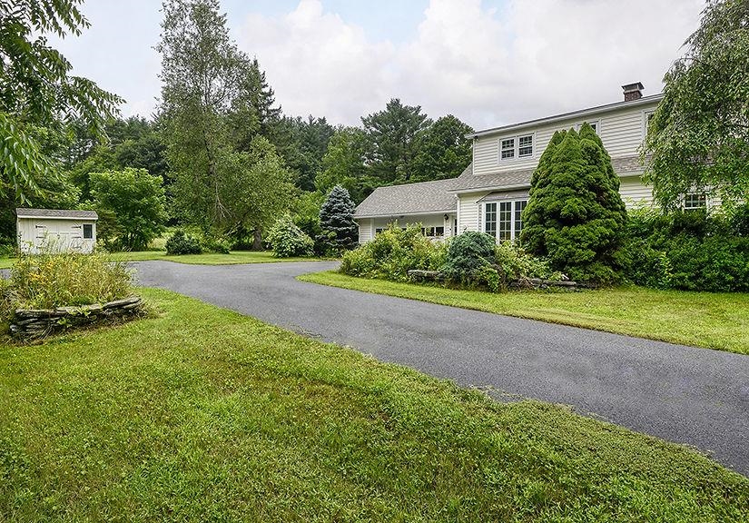 162 Hurricane Road Keene, NH 03431 - Photo 5 of 40