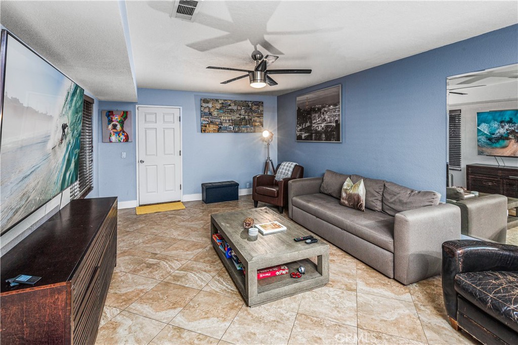 22849 Ridge Rte Lane Lake Forest, CA 92630 - Photo 20 of 44 Gallery Image 20