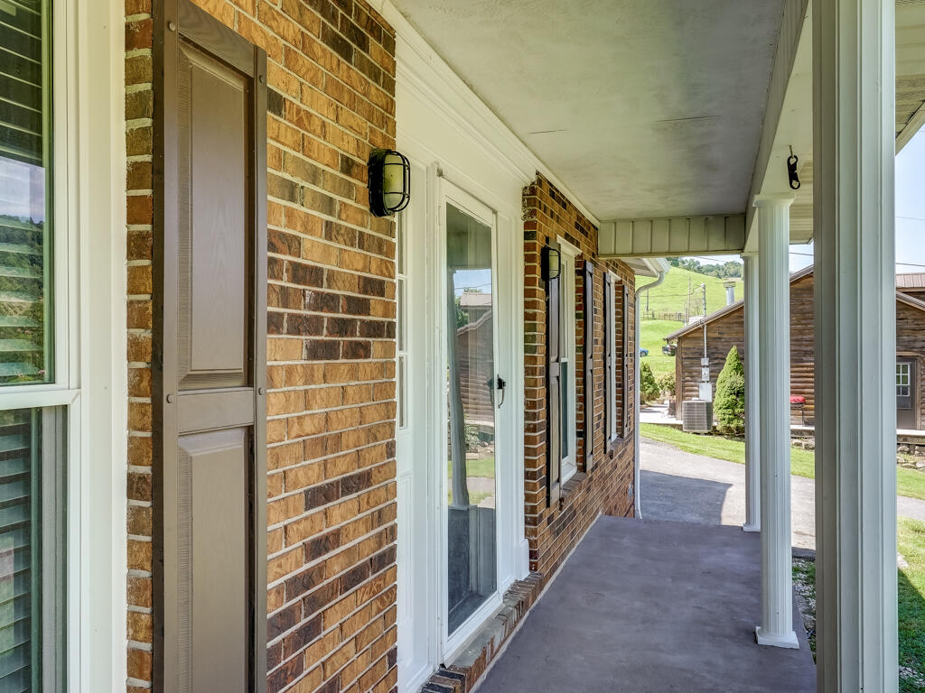 12282 New Garden Road Honaker, VA 24260 - Photo 24 of 47 12282 New Garden Rd MLS025