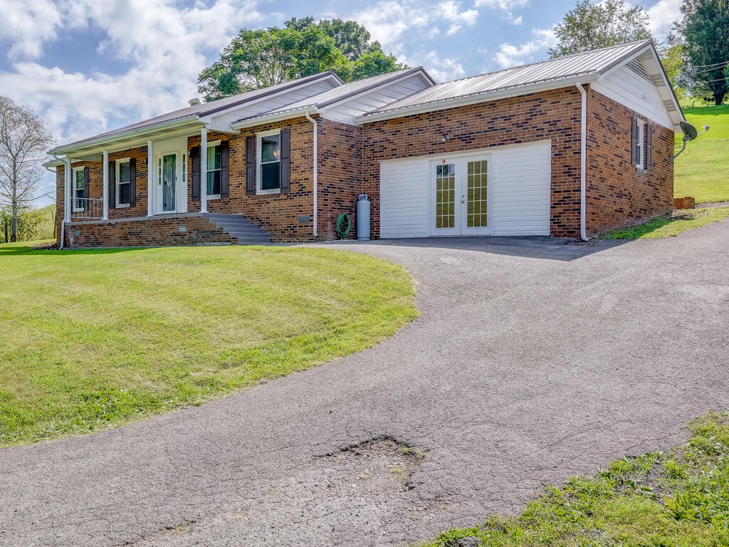 12282 New Garden Road Honaker, VA 24260 - Photo 8 of 47 12282 New Garden Rd MLS009