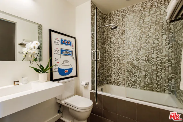 $889,000 | 1912 Broadway, Unit 205, Santa Monica, CA 90404