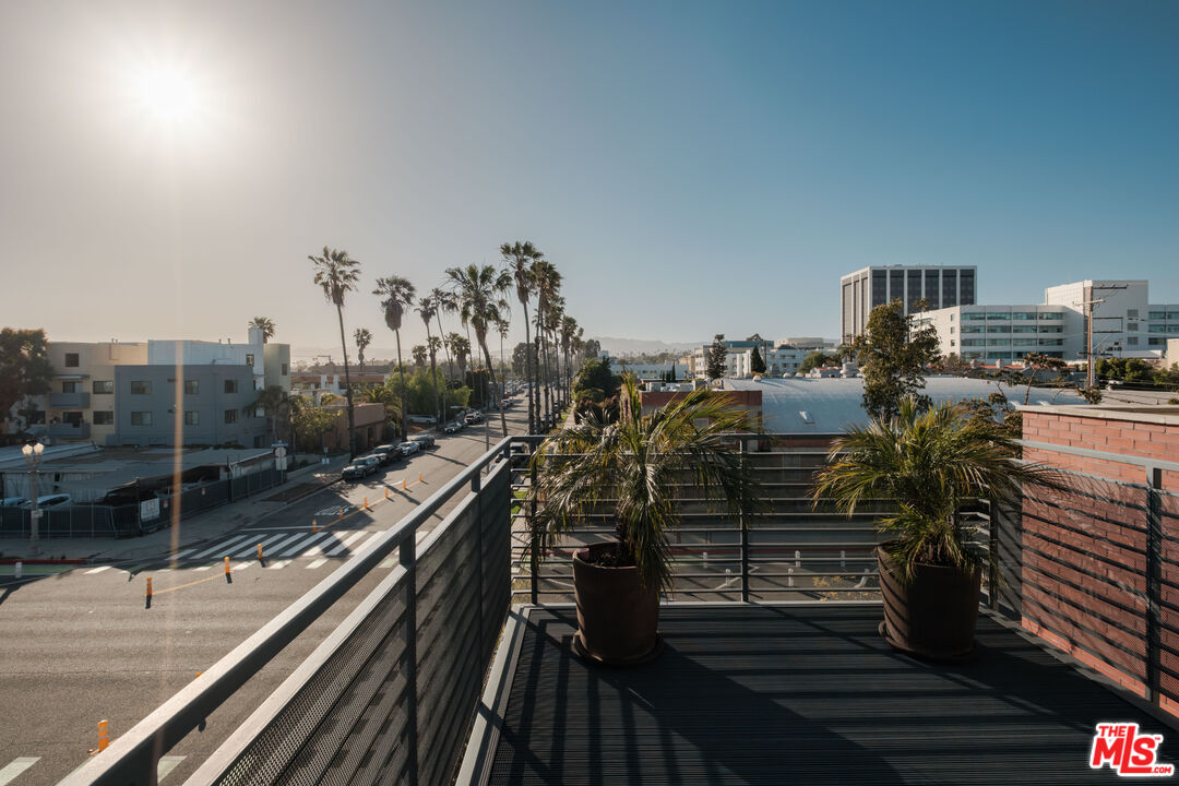 1912 Broadway, Unit 205 Santa Monica, CA 90404 - Photo 22 of 22