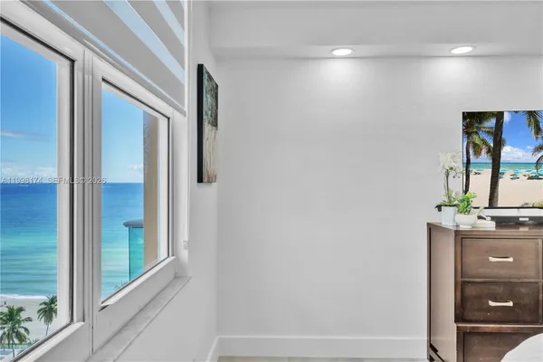 $3,200 | 2501 South Ocean Drive, Unit PH38(SEPTEMBER 7), Hollywood, FL 33019