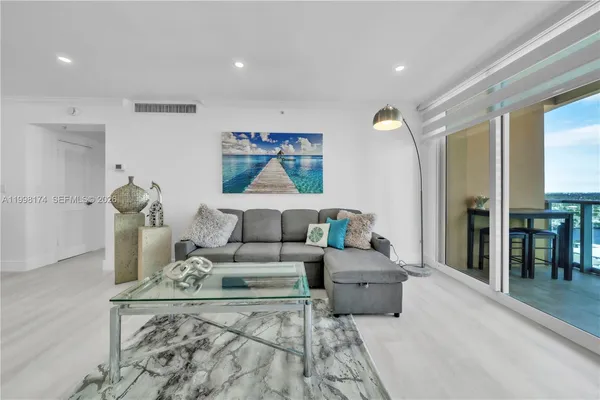 $3,200 | 2501 South Ocean Drive, Unit PH38(SEPTEMBER 7), Hollywood, FL 33019