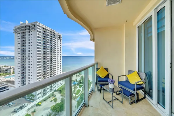 $3,200 | 2501 South Ocean Drive, Unit PH38(SEPTEMBER 7), Hollywood, FL 33019