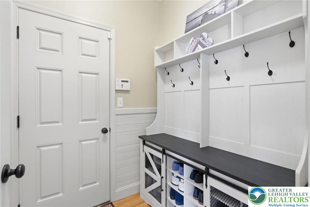 1375 Clearview Road Coplay, PA 18037 - Photo 23 of 72